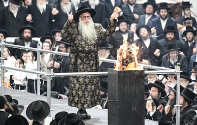 ל"ג בעומר בחצה"ק צאנז