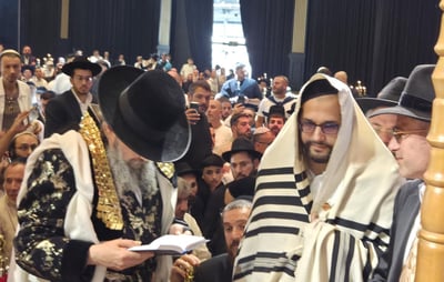 צפו: הגאון הינוקא חגג ברית לבנו החמישי - כך נקרא שמו בישראל