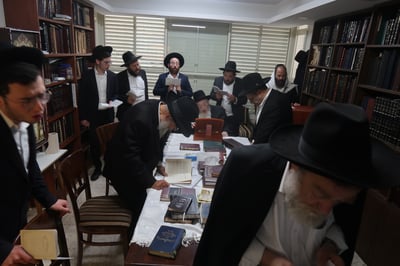 ער"ח סיון אצל הגרמ"צ ברגמן