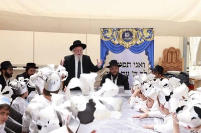 מסיבת סידור בתלמוד תורה 'ברכת יצחק'