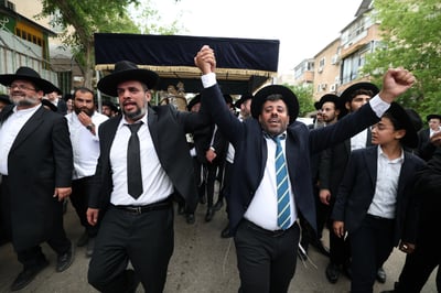 הכנסת ספר תורה לישיבת חיי אברהם