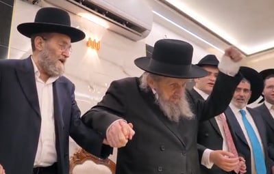 כשהמנהיג והיו"ר פצחו בריקוד משותף 'עוצו עיצה ותופר'; מתי הגר"ד הרים את ידו? | צפו