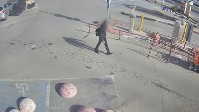 תושב בני ברק הצית רכבים וגרם נזק לרכוש - עד שנעצר | צפו