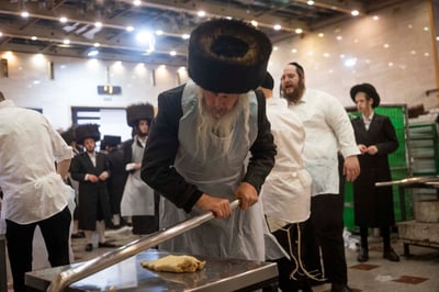 עקב הביקוש הגובר: מאפיות המצות המובילות בארץ נפתחו מחדש