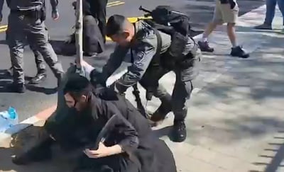 בשעות אלו: מחאות במספר מוקדים נגד התוכנית למעצר 19 בני ישיבות | צפו