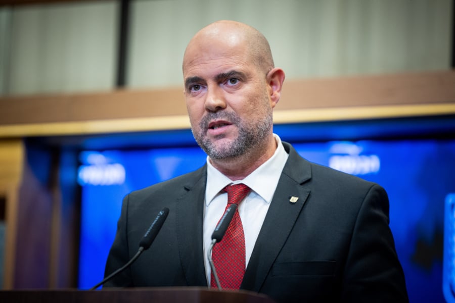 "פיראטיות משפטית": יושב ראש הכנסת במתקפה חריפה על היועמ"שית