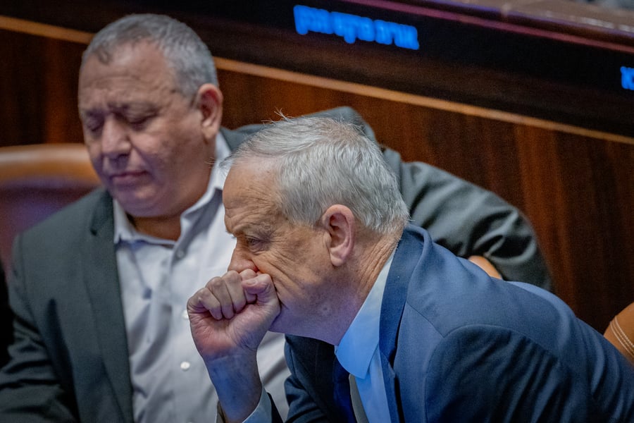 בני גנץ וגדי איזנקוט | כבר ממש לא