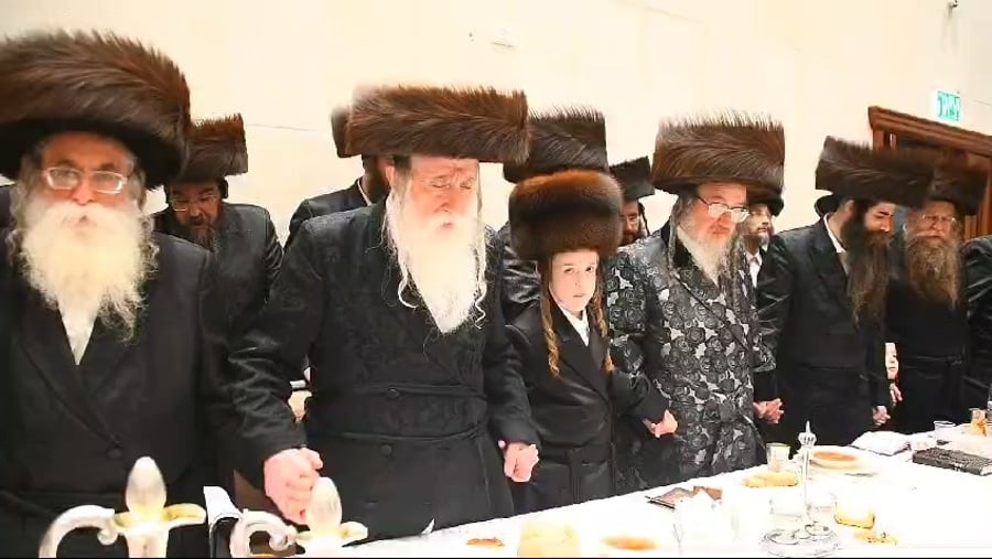 שמחת הבר מצווה לנכד האדמו"רים ממחנובקא בעלזא - ביאלה בני ברק