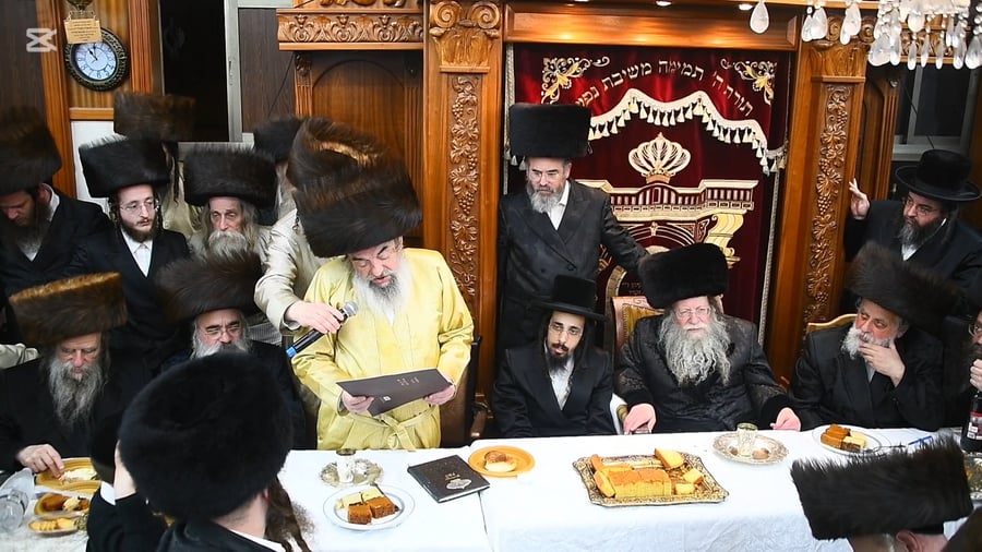 שמחת האירוסין בחצה"ק לעלוב - מאקאווא אלעד - קוזמיר