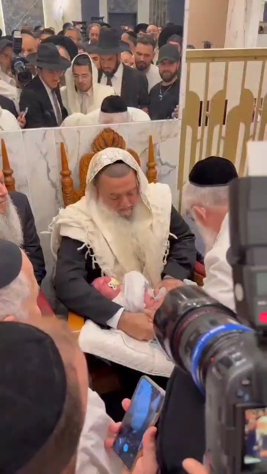 שמחת הברית לנכד הגאון רבי יגאל כהן