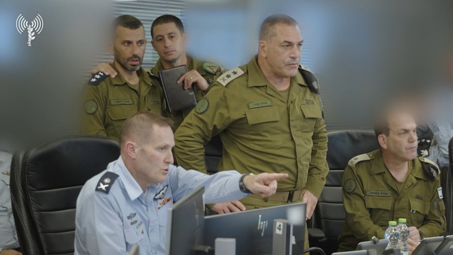 עם כלביא בפעולה