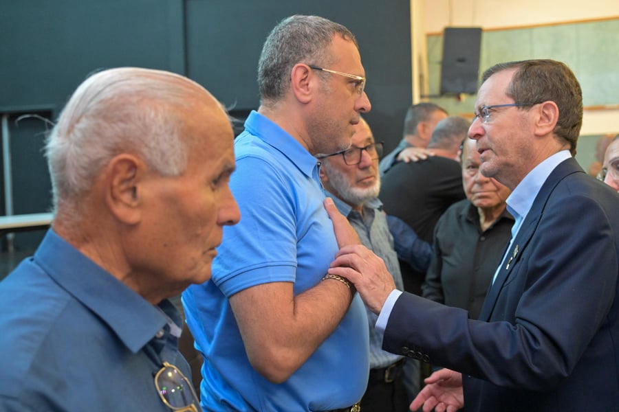 הנשיא יצחק הרצוג בביקור בטמרה
