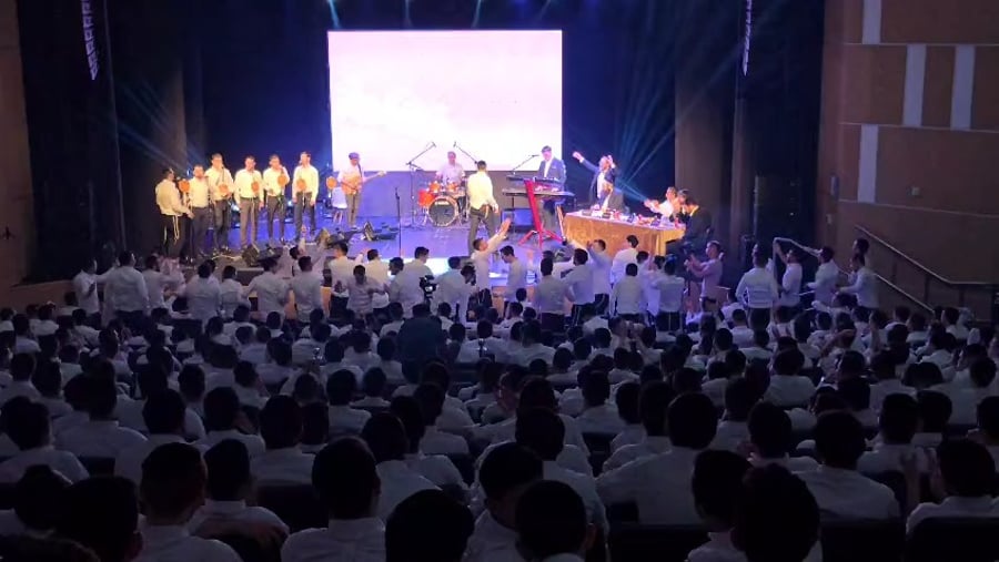 תחרות מקהלות "קול קובע" בישיבת 'בית מתתיהו'