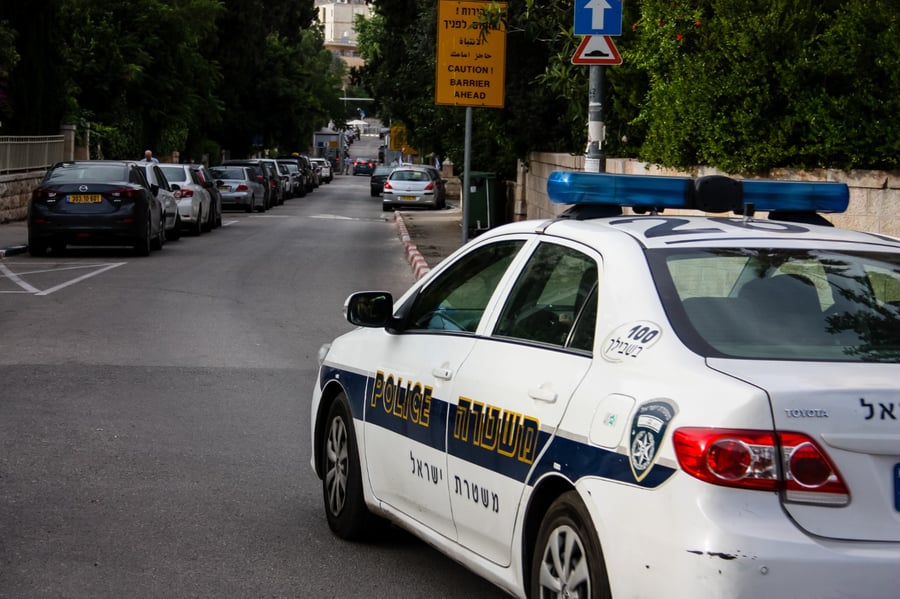 ניידת משטרה