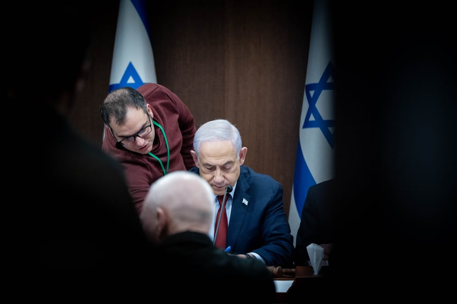 נתניהו בישיבת הממשלה