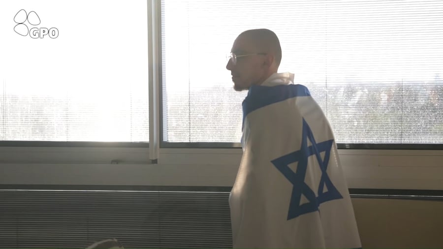 השובים ביקשו מהחטוף להתאסלם, הוא השיב "אני יהודי חזק" - וקיבל מכות