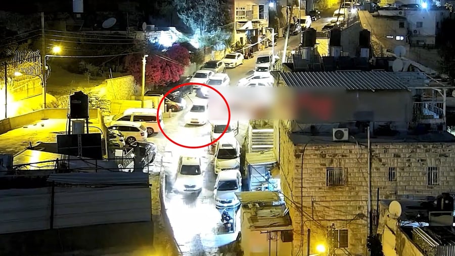 כמו בסרט. עצירת הרכב - והמרדף הרגלי בסמטאות אחרי החשוד עם האקדח