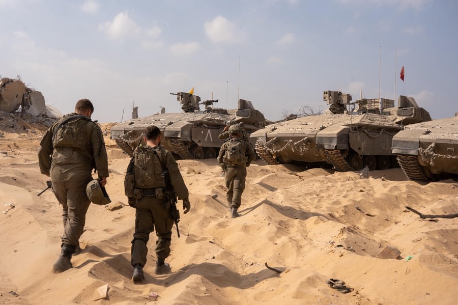 תמונות מפעילות כוחות צוות הקרב של חטיבת הנח״ל במרחב הקו הצהוב