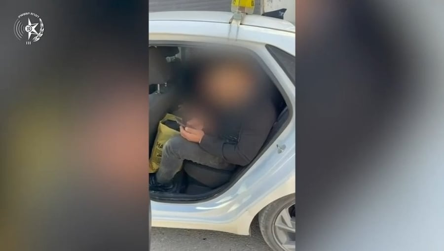 פלסטינים זוהו מהתצפית מטפסים מעל חומה, כך הם נתפסו במונית | צפו