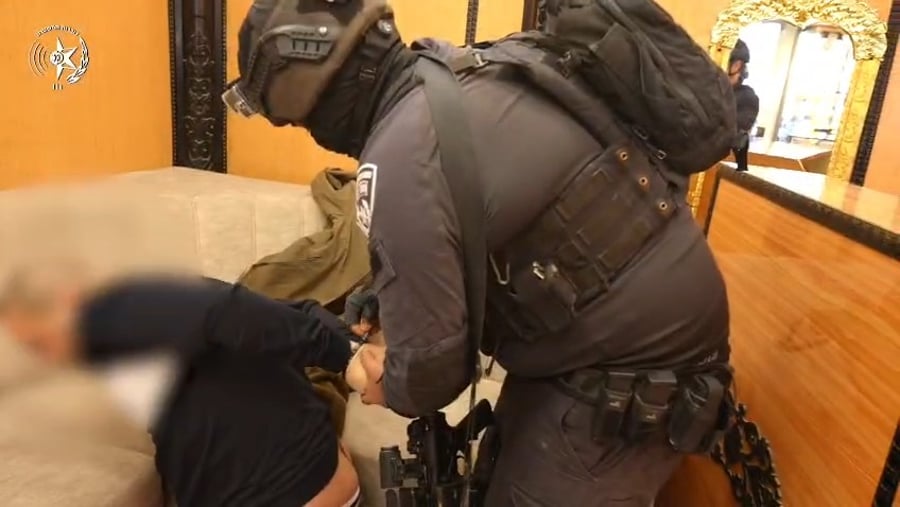 צפו בתיעוד