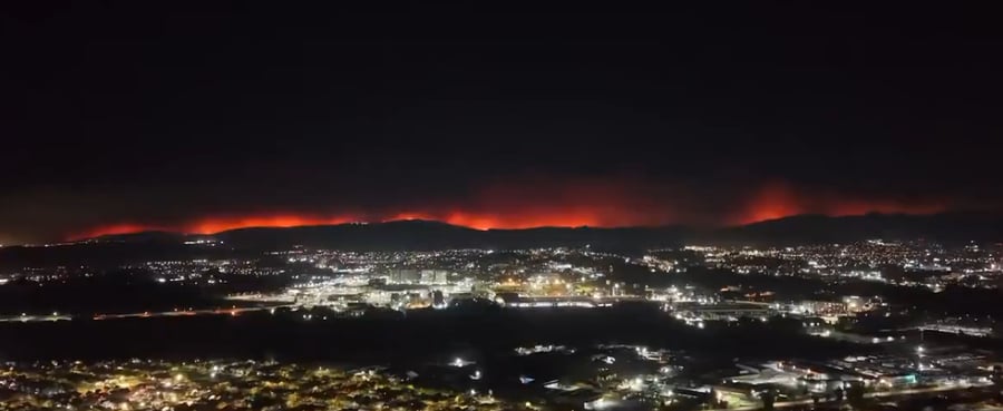 צ'ילה בלהבות: מרוץ נגד הזמן להצלת אלפי אזרחים משריפת ענק | צפו
