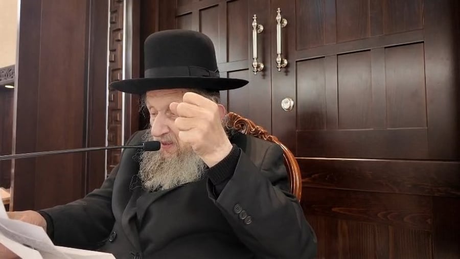 צפו בדברים