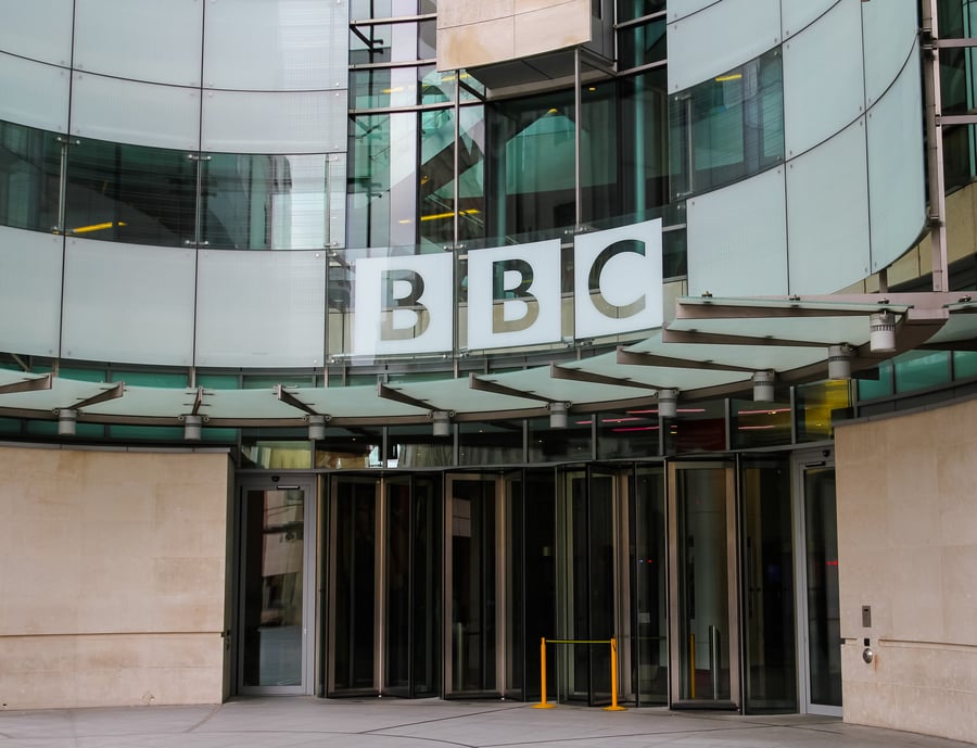 שפל חדש: ה-BBC חוזר בו לאחר שהשמיט את המילה יהודים ביום השואה הבינלאומי