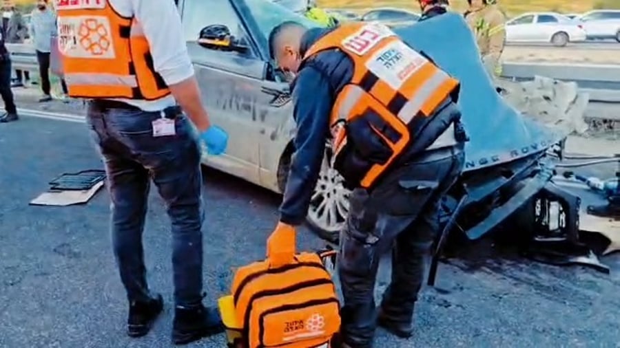 הזירה הקשה