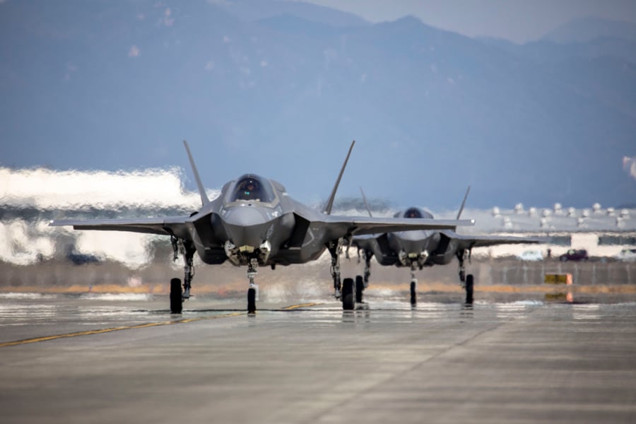 מטוסי F-35B לייטנינג II בבסיס האוויר חיל הנחתים