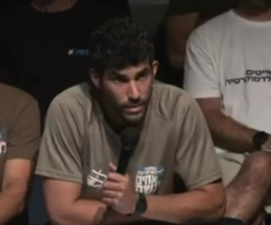 עומרי רונן בזמן המחאה