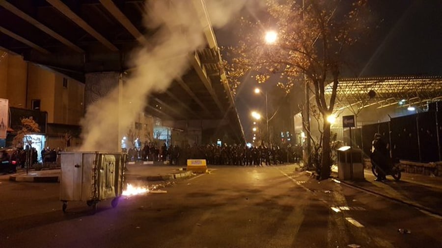 ההערכה בישראל: "כרגע לא תהיה הפלת משטר באיראן"