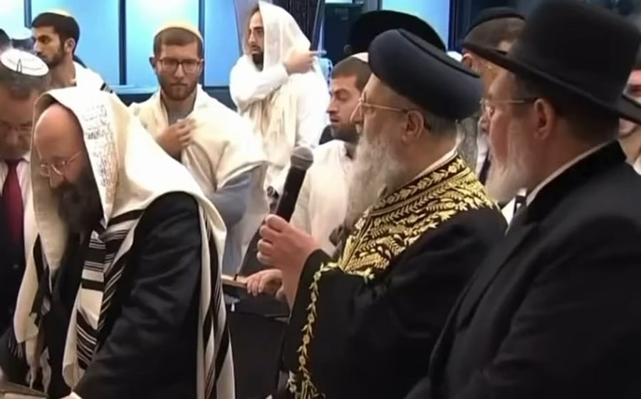 צפו בדברים