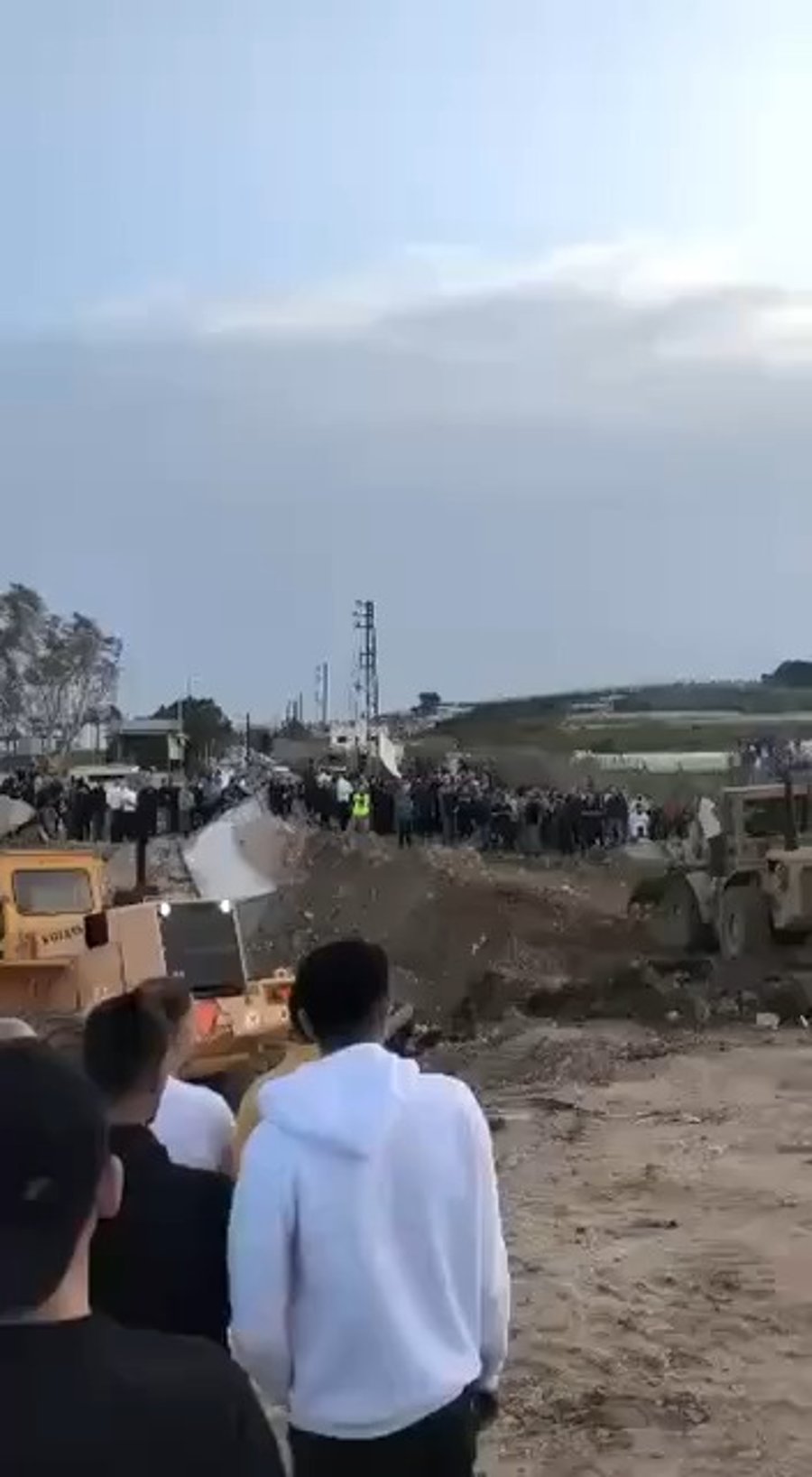 בלבנון משקמים את התשתיות שנהרסו ע"י צה"ל