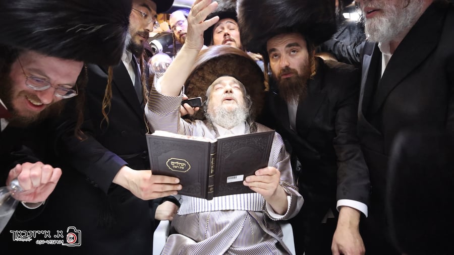 הגרי"מ שכטר במירון