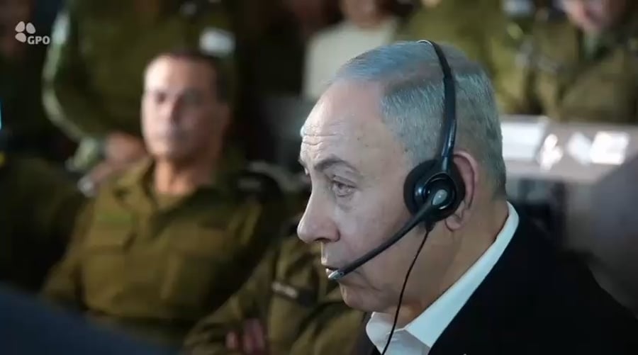 נתניהו משוחח עם מפקד השייטת