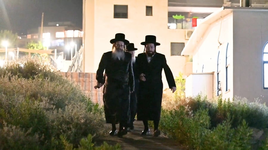 האדמו"ר מתולדות משה בביקור בבית שמש