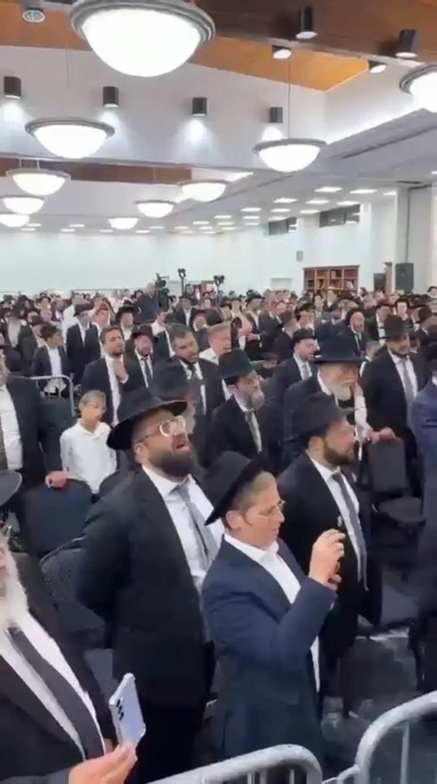 הגר"א סאלים בנאומו