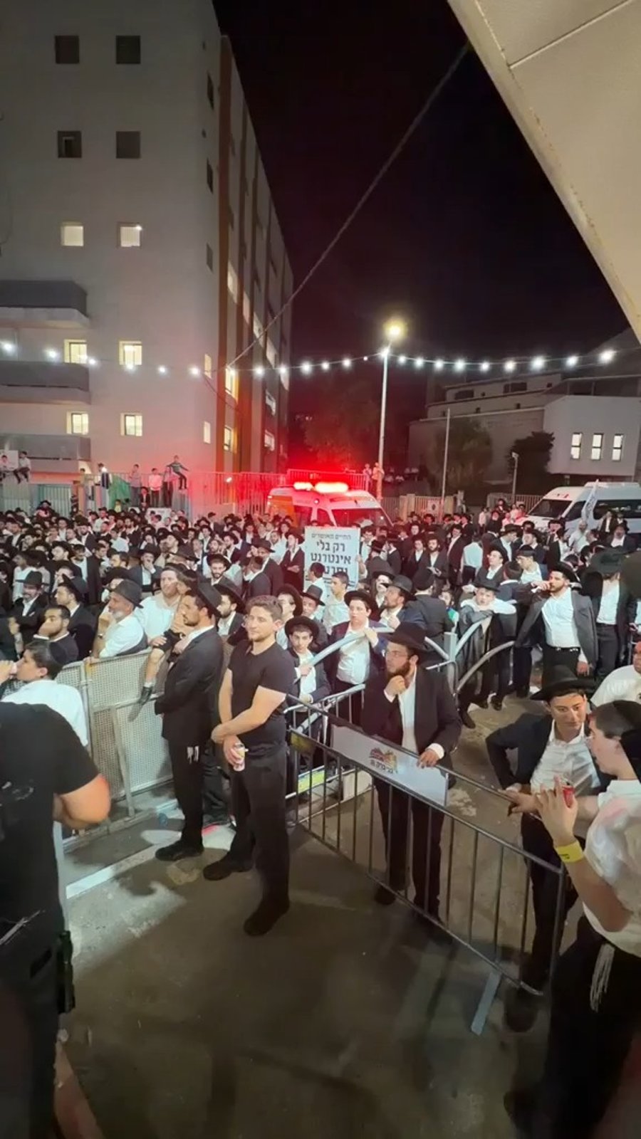 אלפים בעצרת המחאה בבני ברק של הרבנים הספרדים נגד גיוס חרדים