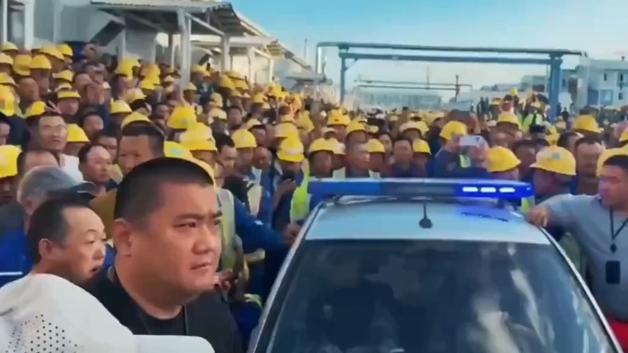 מרד סיני ברוסיה: אלפי פועלים הכניעו את כוחות המשטרה