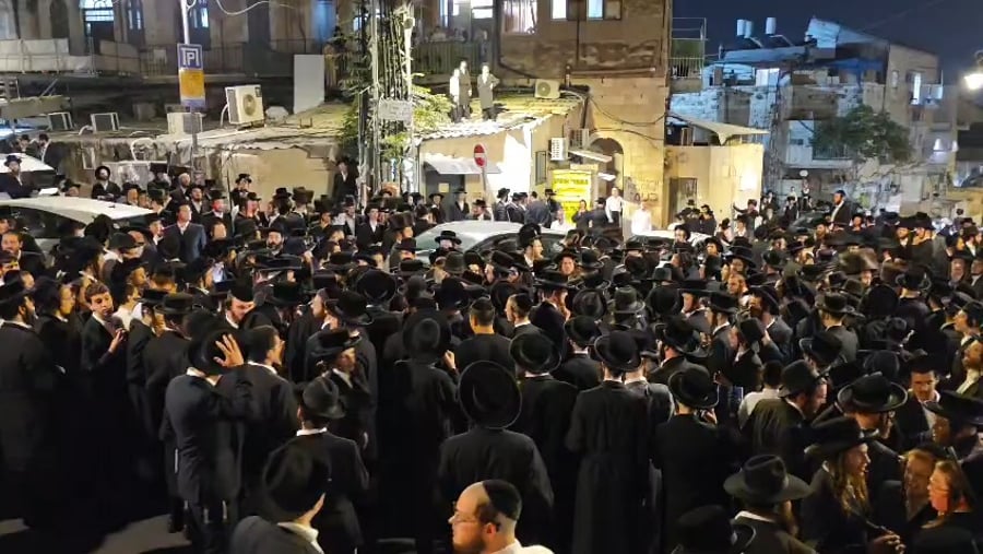 ההפגנה נגד האדמו"ר
