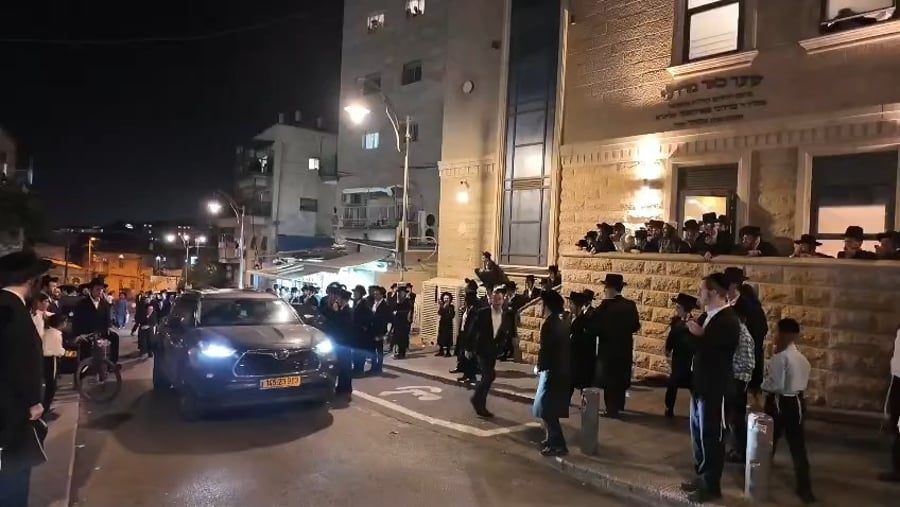 ההפגנה נגד האדמו"ר