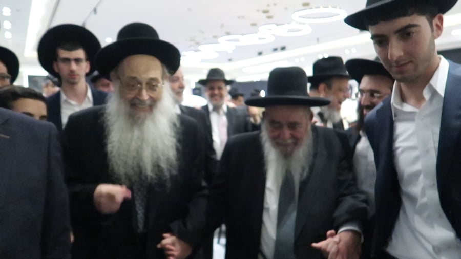 שמחת בר המצווה לנכד הגר"מ מאיה