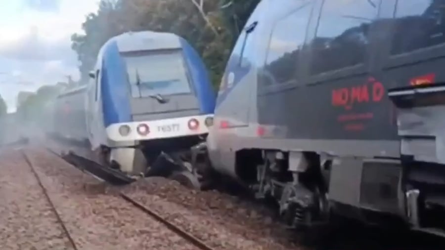 רכבת עם 180 נוסעים שירדה מהפסים בצפון צרפת