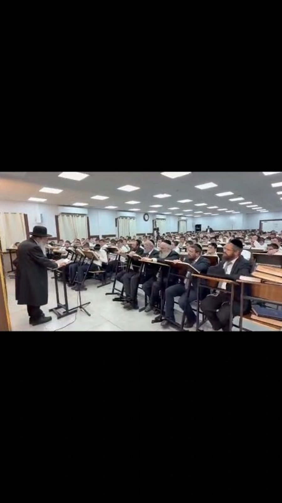 הגר"ש שטיינמן בישיבת ברכת שמואל | צילום: באדיבות המצלם