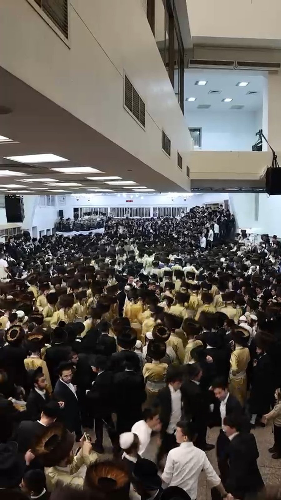 שמחת בית השואבה בתולדות אהרן