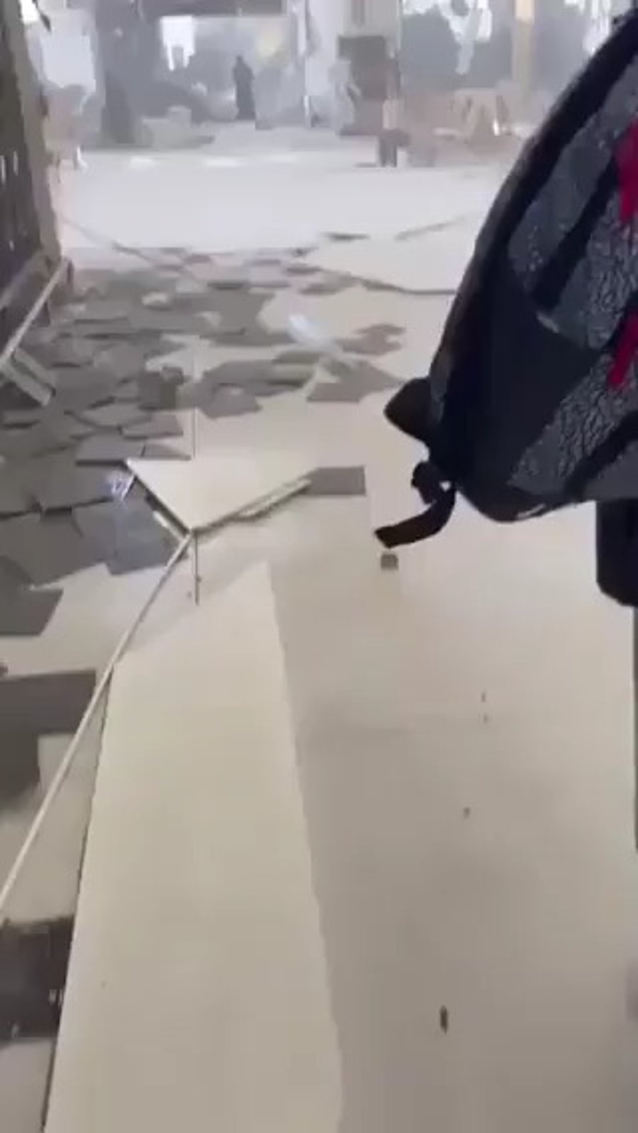 תיעודים מנמל התעופה בריאד לאחר התקיפה