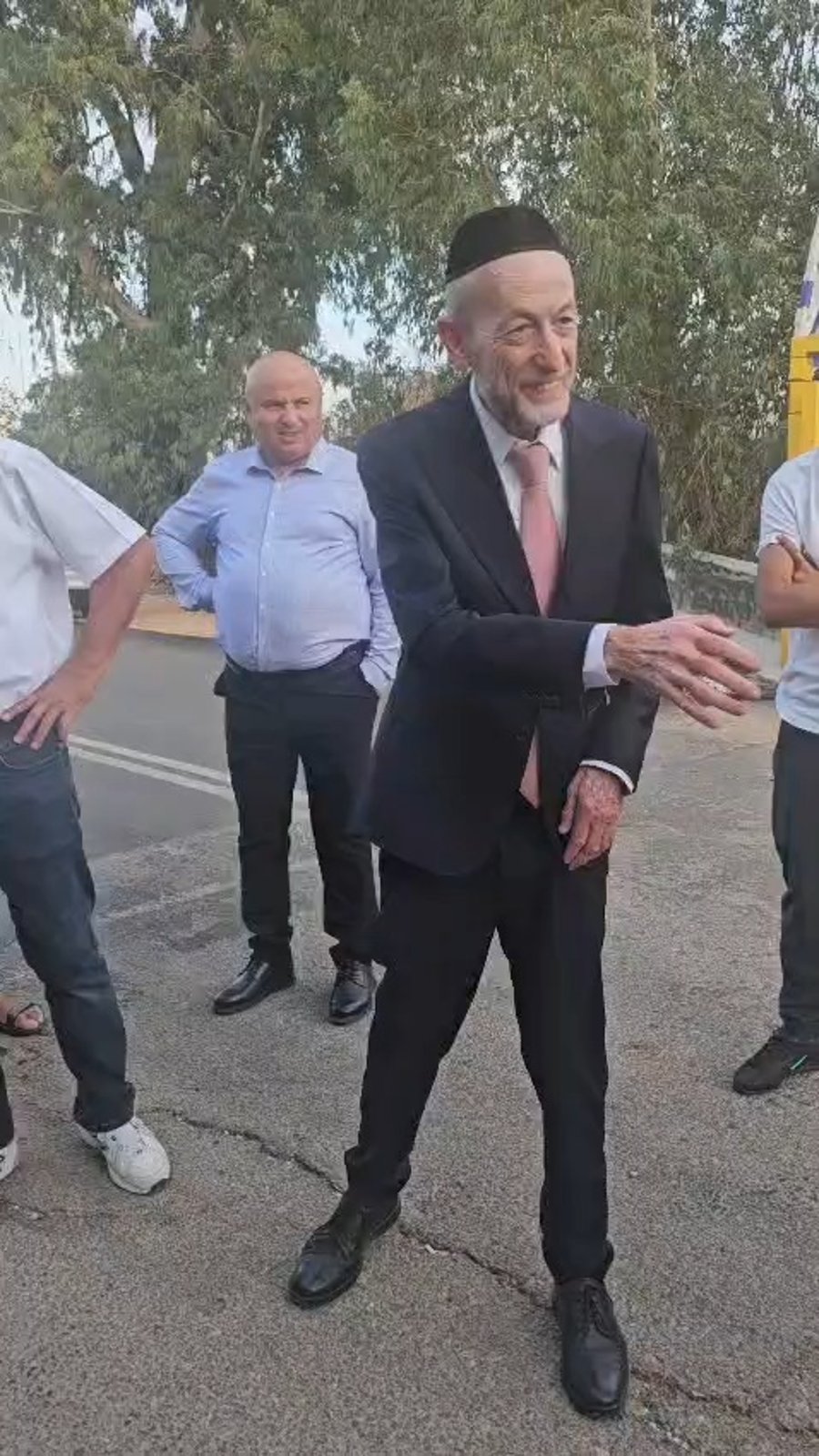 ח"כ מקלב בגזירת הסרט