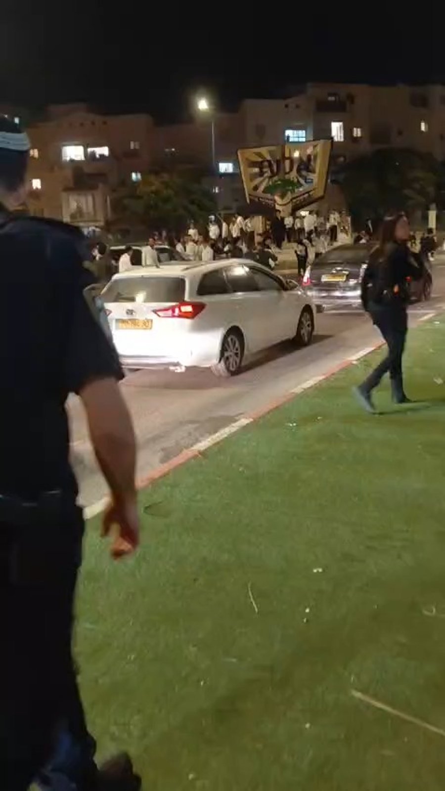 העימותים בכניסה לאלעד