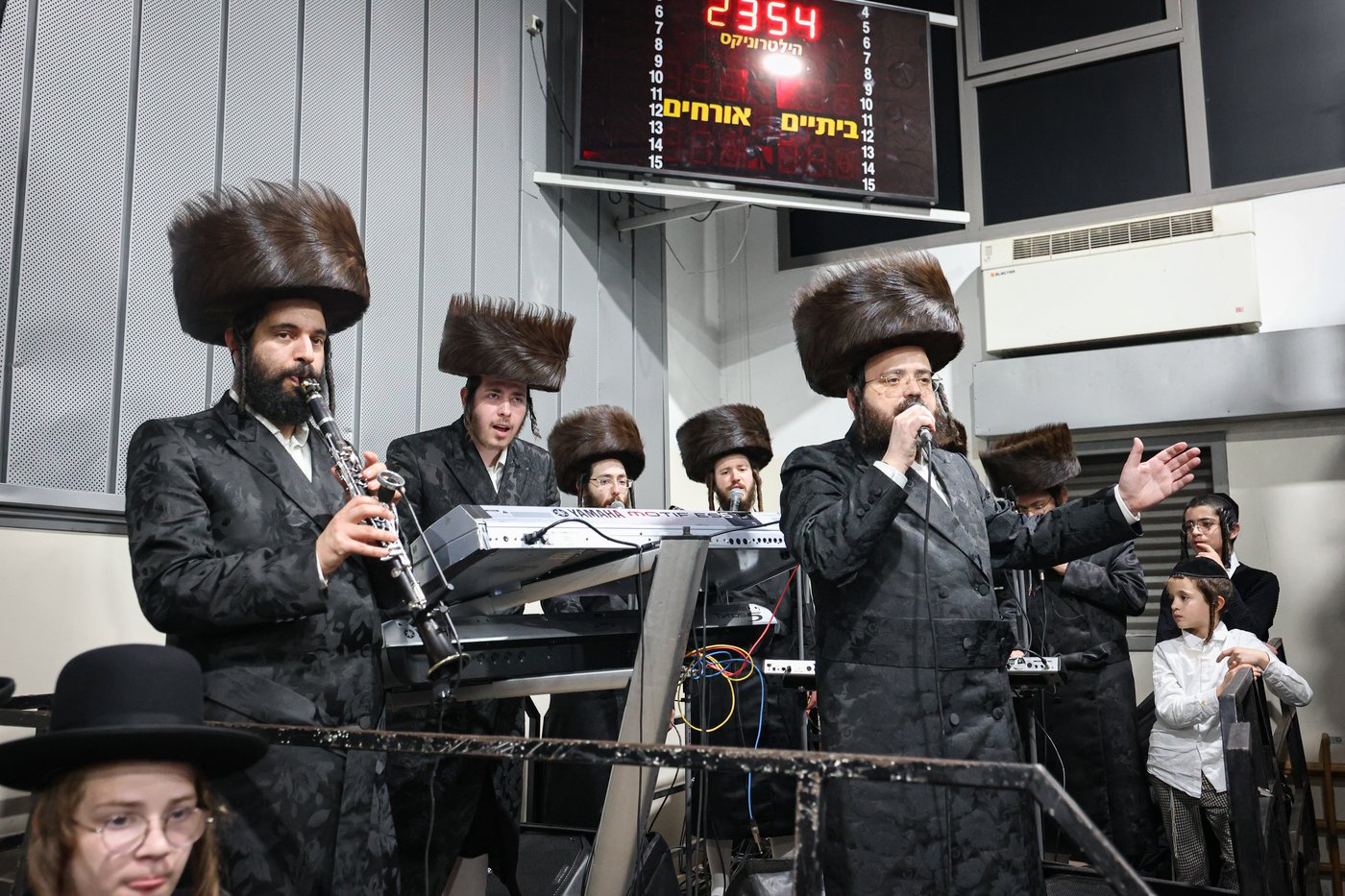 שבת אופריף לבן הגה"צ רבי אלימלך בידרמן