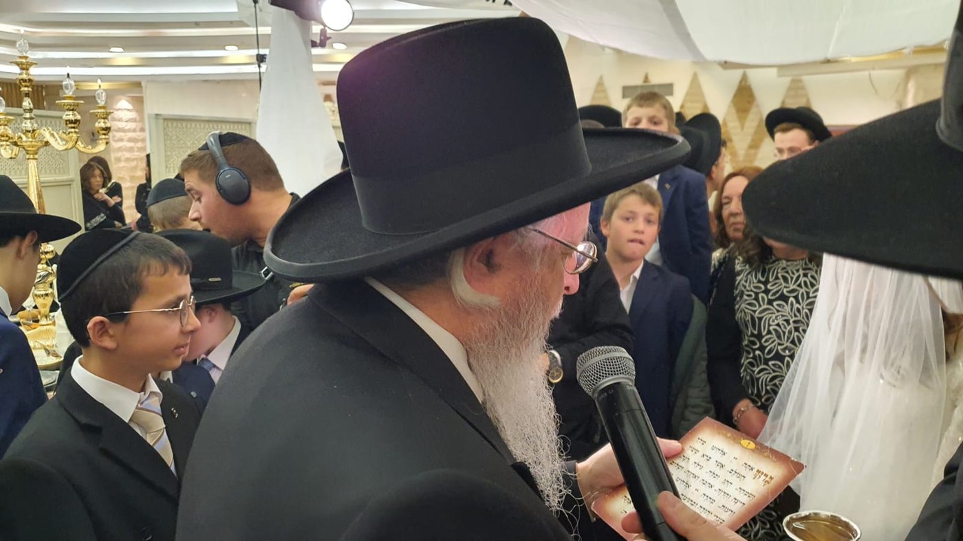 שמחת נישואי נכד הגר"א סאלים עם נכדת הגרש"י זעפראני